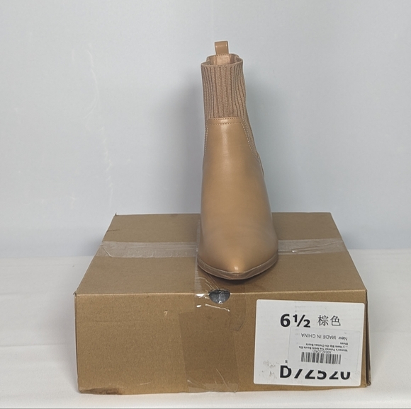 NEW Coutgo Women Chunky Block Pointy Toe Slip on Chelsea Boot Sz 6.5 - Picture 4 of 4